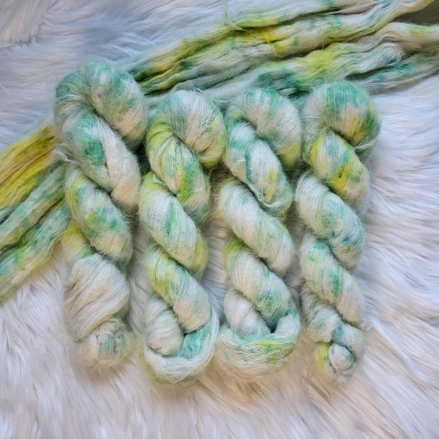 April Daisies | Lace Weight Yarn | Birth Flower Collection