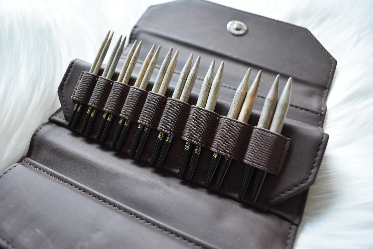 Lykke Knitting Needles | 3.5" Interchangeable Needles Set | DRIFTWOOD In Cacao Denim Case
