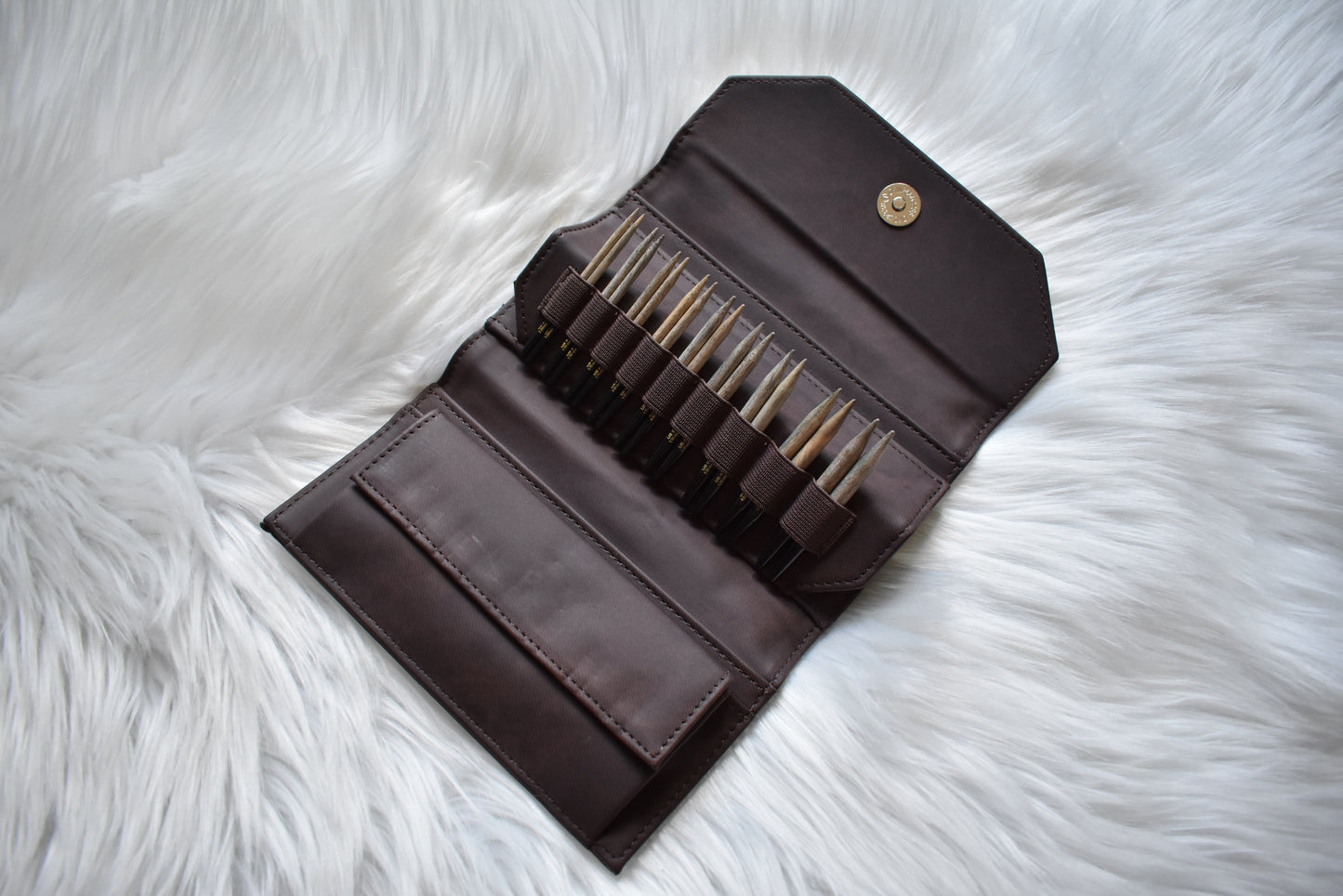 Lykke Knitting Needles | 3.5" Interchangeable Needles Set | DRIFTWOOD In Cacao Denim Case