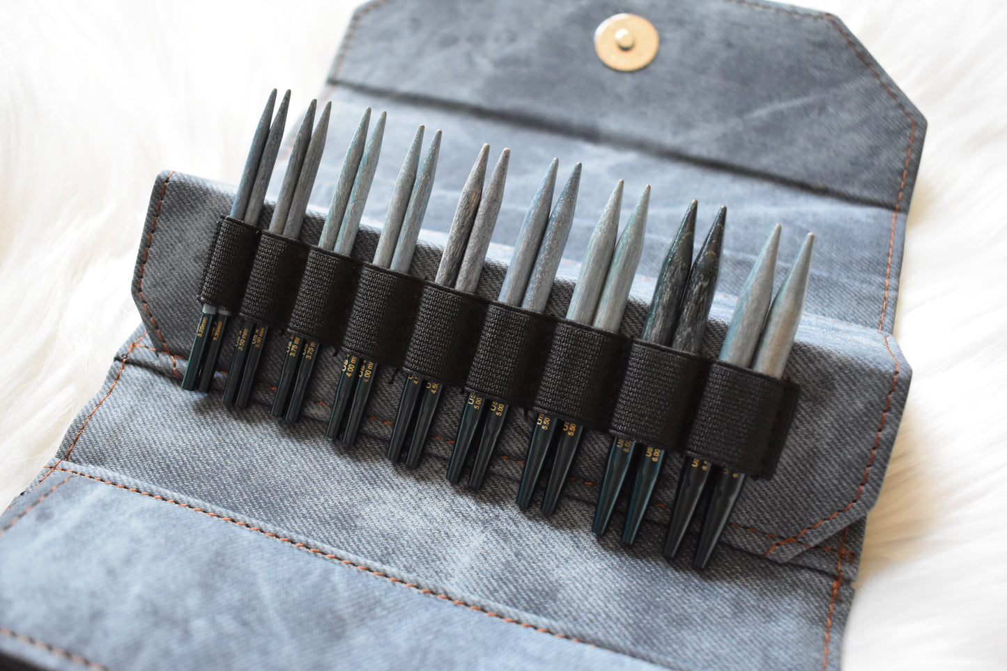 Lykke Knitting Needles | 3.5" Interchangeable Needles Set | INDIGO in Azure Denim Case