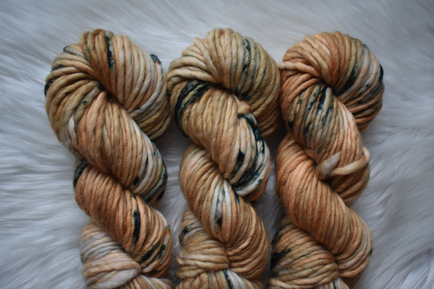 Oolong Tea Leaves | Super Bulky Weight Yarn | Steeped in Color Collection
