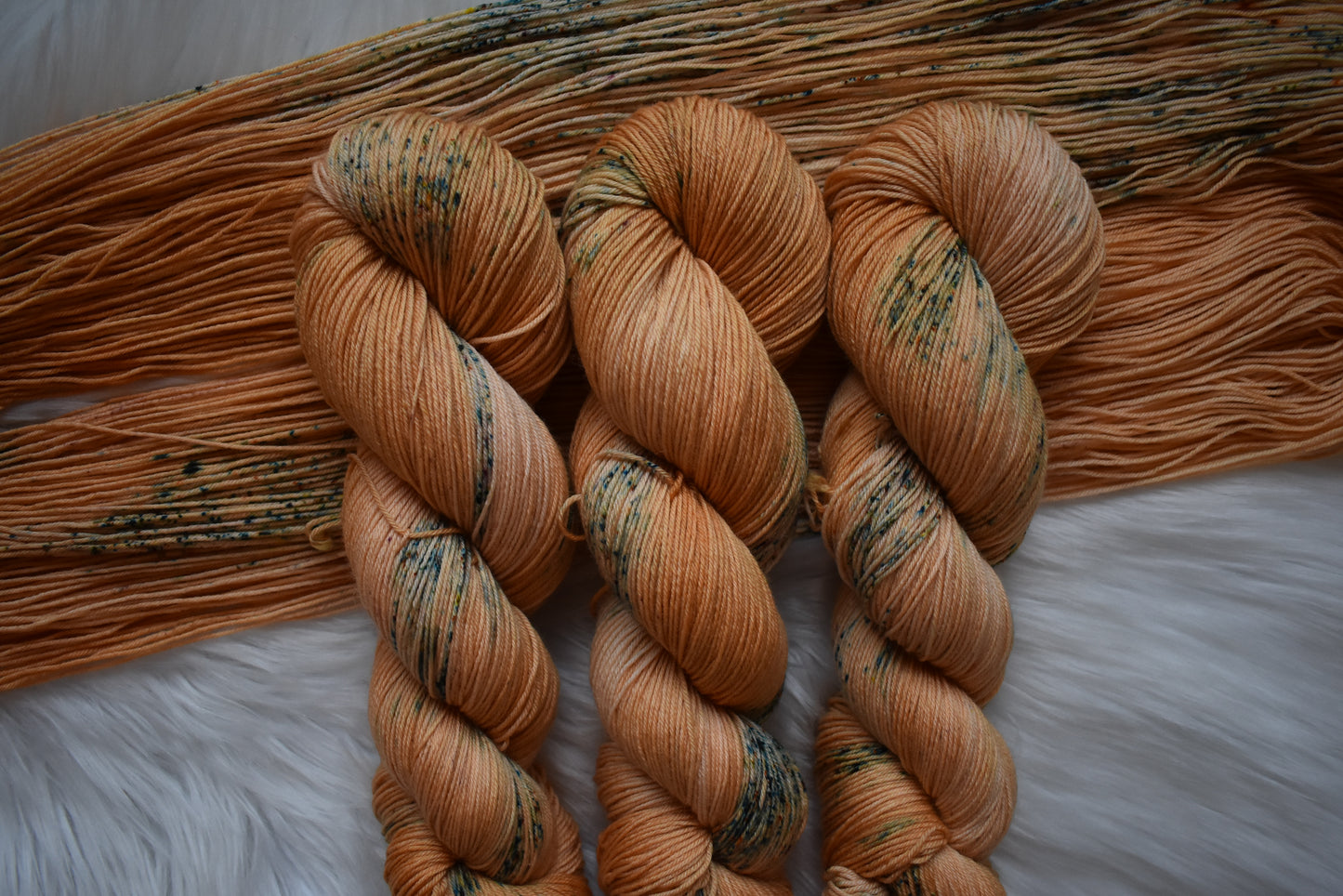 Oolong Tea Leaves | Fingering Weight Yarn | Steeped in Color Collection