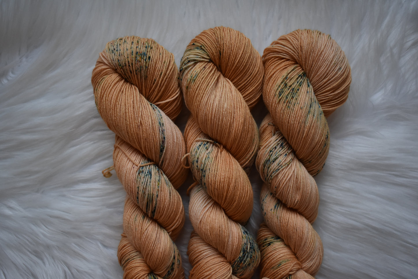 Oolong Tea Leaves | Fingering Weight Yarn | Steeped in Color Collection