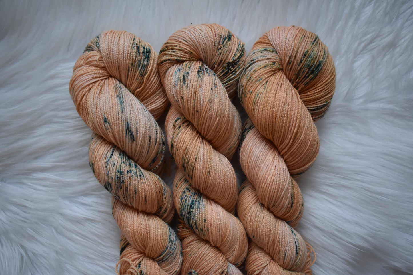 Oolong Tea Leaves | Cashmere Fingering Weight Yarn | Steeped in Color Collection