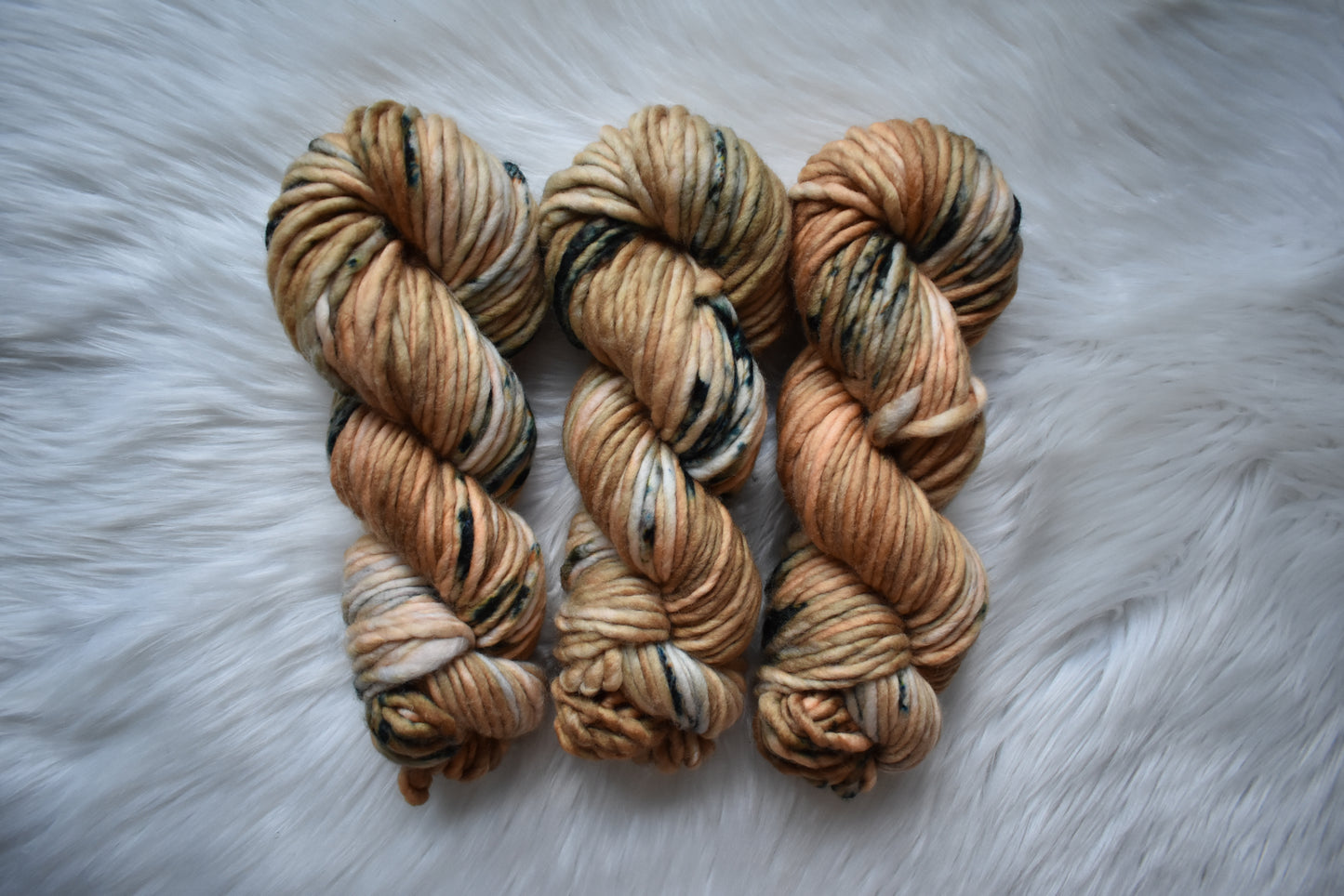 Oolong Tea Leaves | Super Bulky Weight Yarn | Steeped in Color Collection